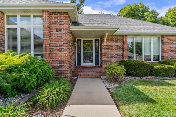 4625 S Turnberry Avenue, Springfield, MO 65810
