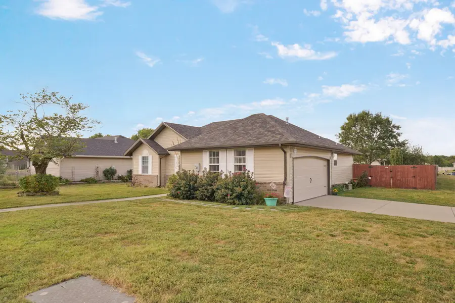 4037 W Linwood Street, Springfield, MO 65807 - #2