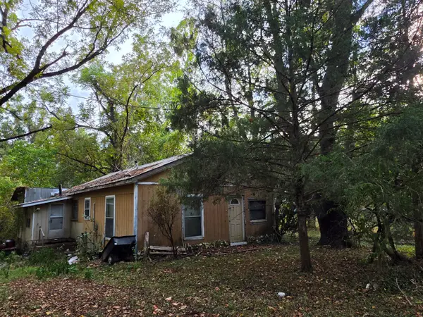 707 Washington Avenue, Crane, MO 65633