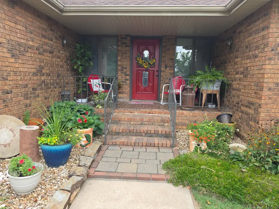 315 N Old Wilderness Road, Nixa, MO 65714 - #3