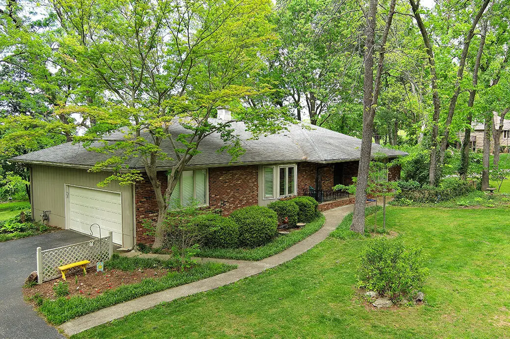 2615 E Melbourne Road, Springfield, MO 65804 - #1