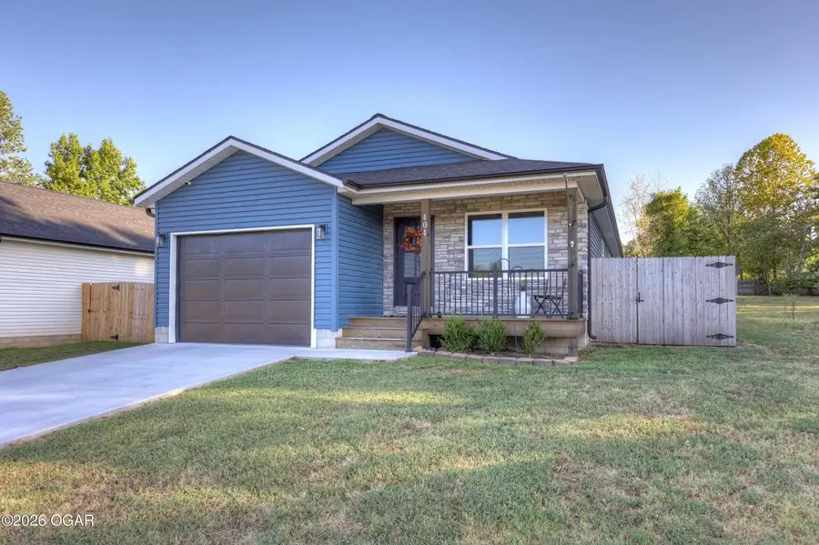 404 E Maple Street, Diamond, MO 64840 - #2