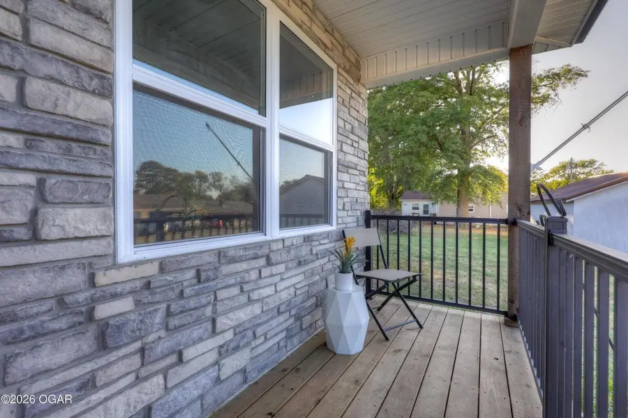 404 E Maple Street, Diamond, MO 64840 - #3