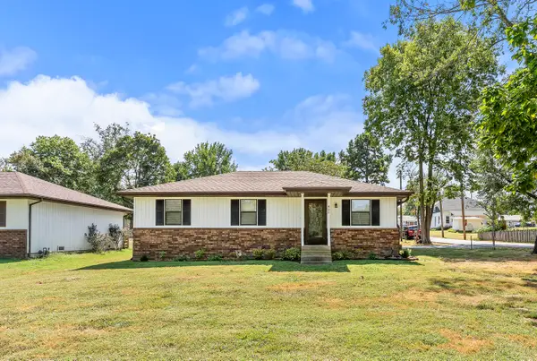 400 E Elm Street, Nixa, MO 65714