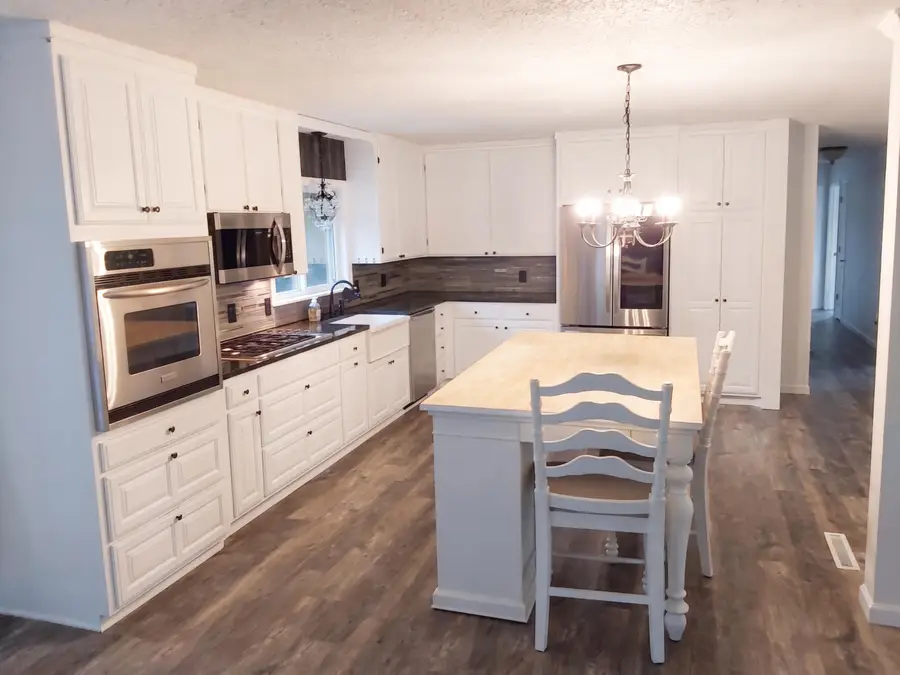 624 Oak Grove Avenue, Monett, MO 65708 - #2