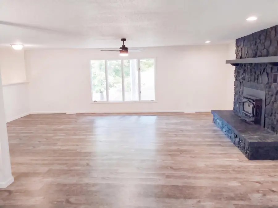 624 Oak Grove Avenue, Monett, MO 65708 - #3