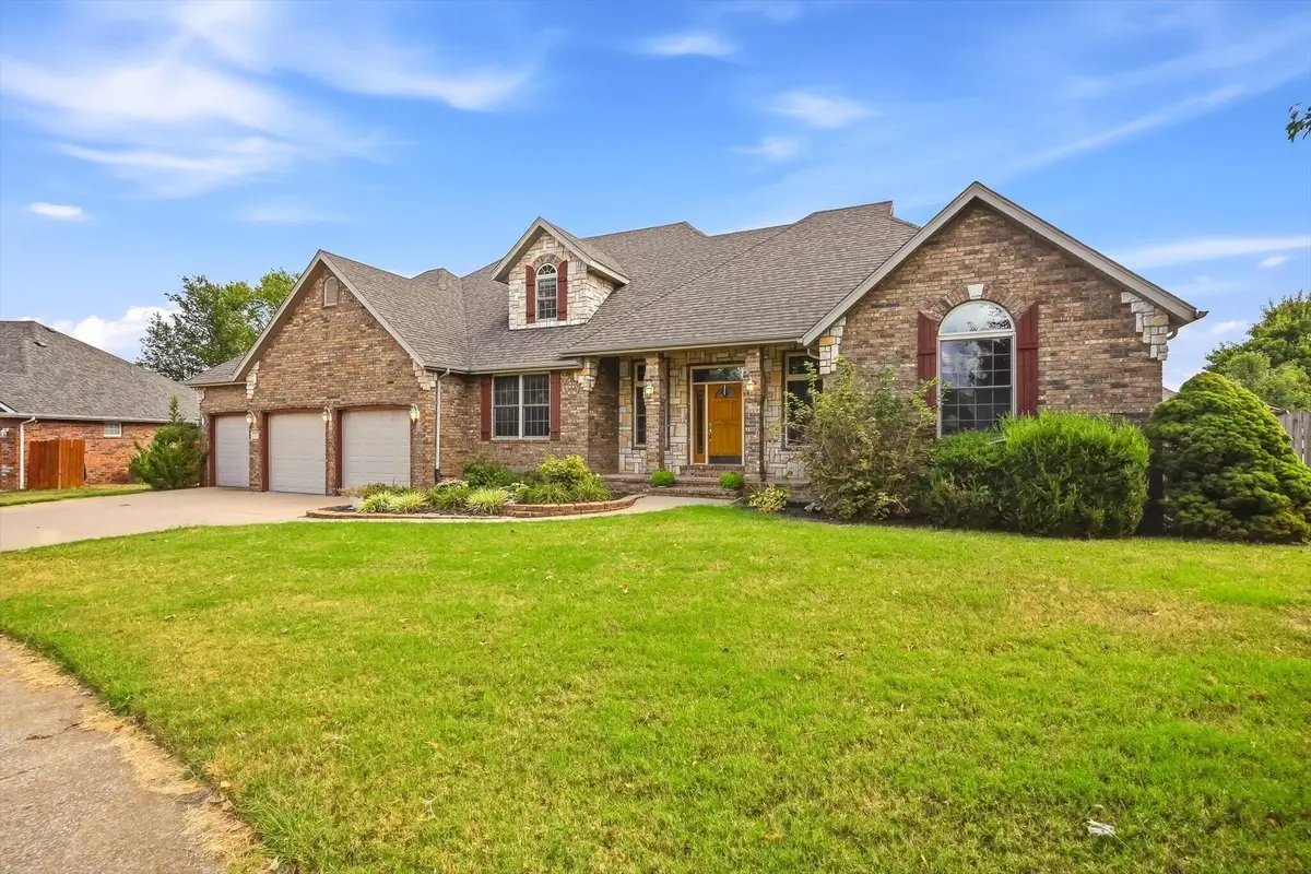1002 E Rachael Drive, Republic, MO 65738 - #1