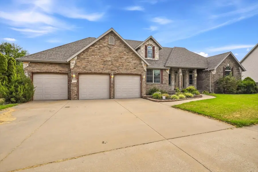 1002 E Rachael Drive, Republic, MO 65738 - #2