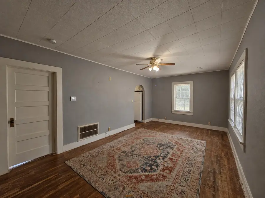 404 S Walnut Street, Buffalo, MO 65622 - #3
