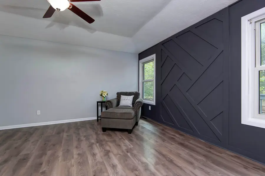 2233 S Newton Avenue, Springfield, MO 65807 - #3