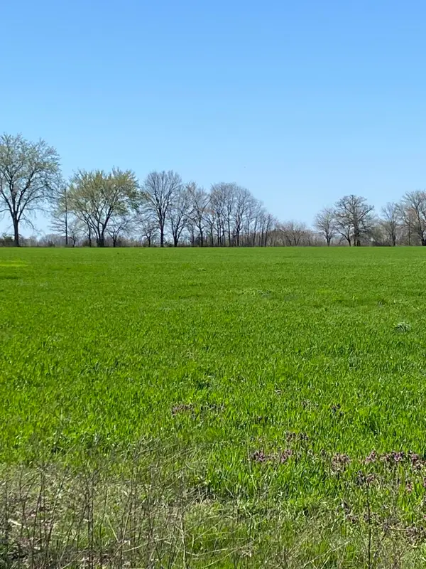 000 Farm Road 1090, Cassville, MO 65625