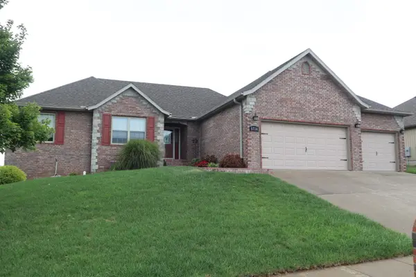 5714 S Lexington Avenue, Springfield, MO 65810