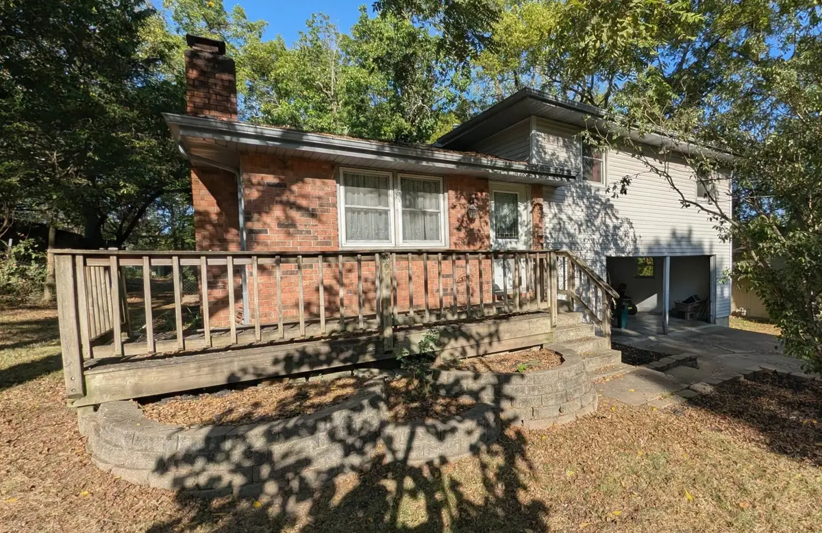 1215 S Brite Avenue, Springfield, MO 65807 - #1