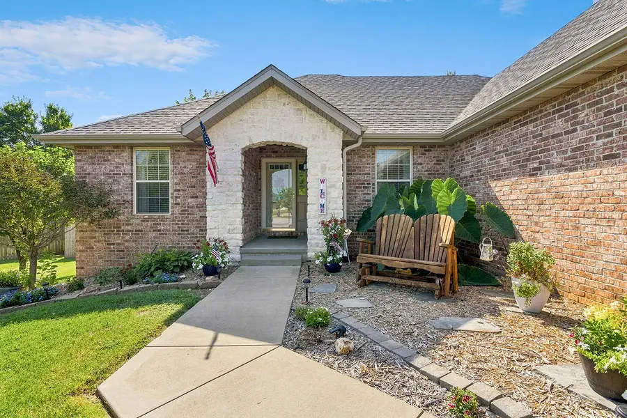 3186 N Nixon Avenue, Springfield, MO 65803 - #2