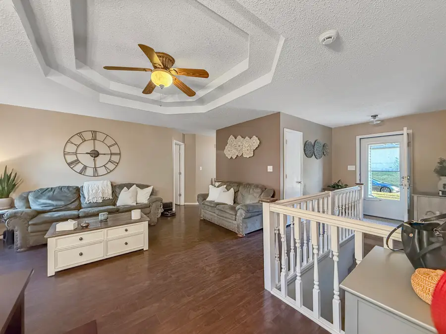 1185 W Grayrock Drive, Springfield, MO 65810 - #3