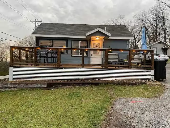 111 Kansas Avenue, Rockaway Beach, MO 65740 - #2