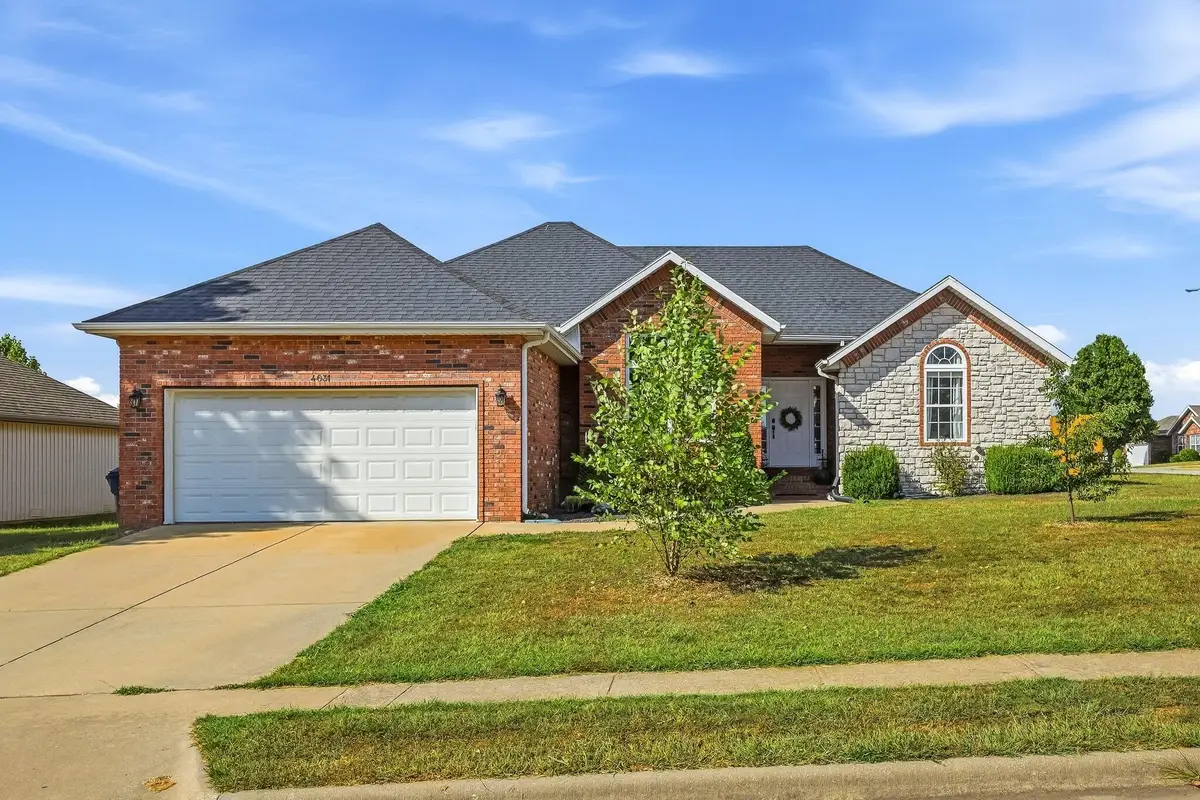 4631 W Bull Run Battle Street, Battlefield, MO 65619 - #1