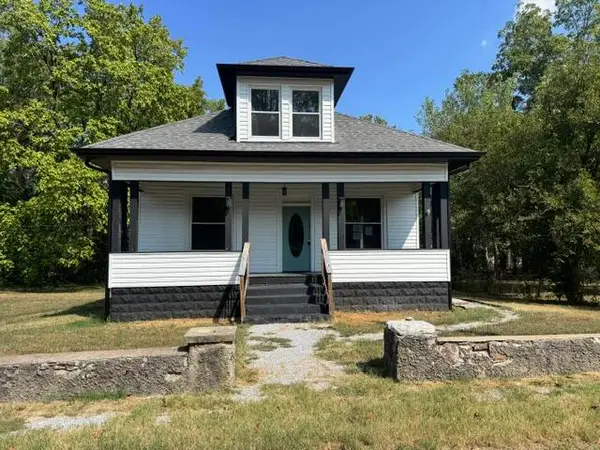 107 E Odell Street, Marionville, MO 65705