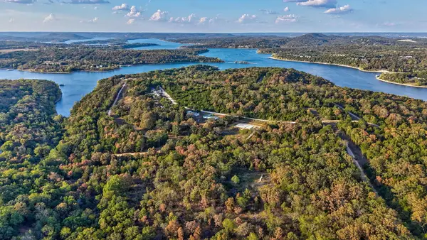 00 Pack Lane, Lampe, MO 65681
