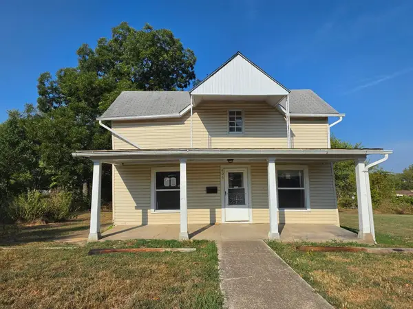 406 N Garfield Street, Willow Springs, MO 65793