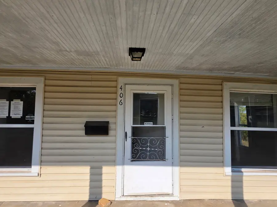 406 N Garfield Street, Willow Springs, MO 65793 - #3