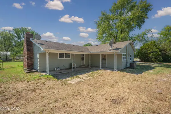 5690 County Road 290, Carl Junction, MO 64834