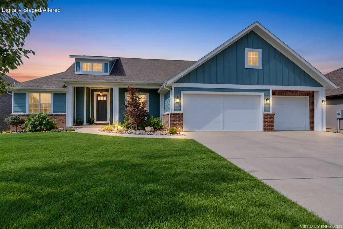 707 N Fox Hill Circle, Nixa, MO 65714 - #1