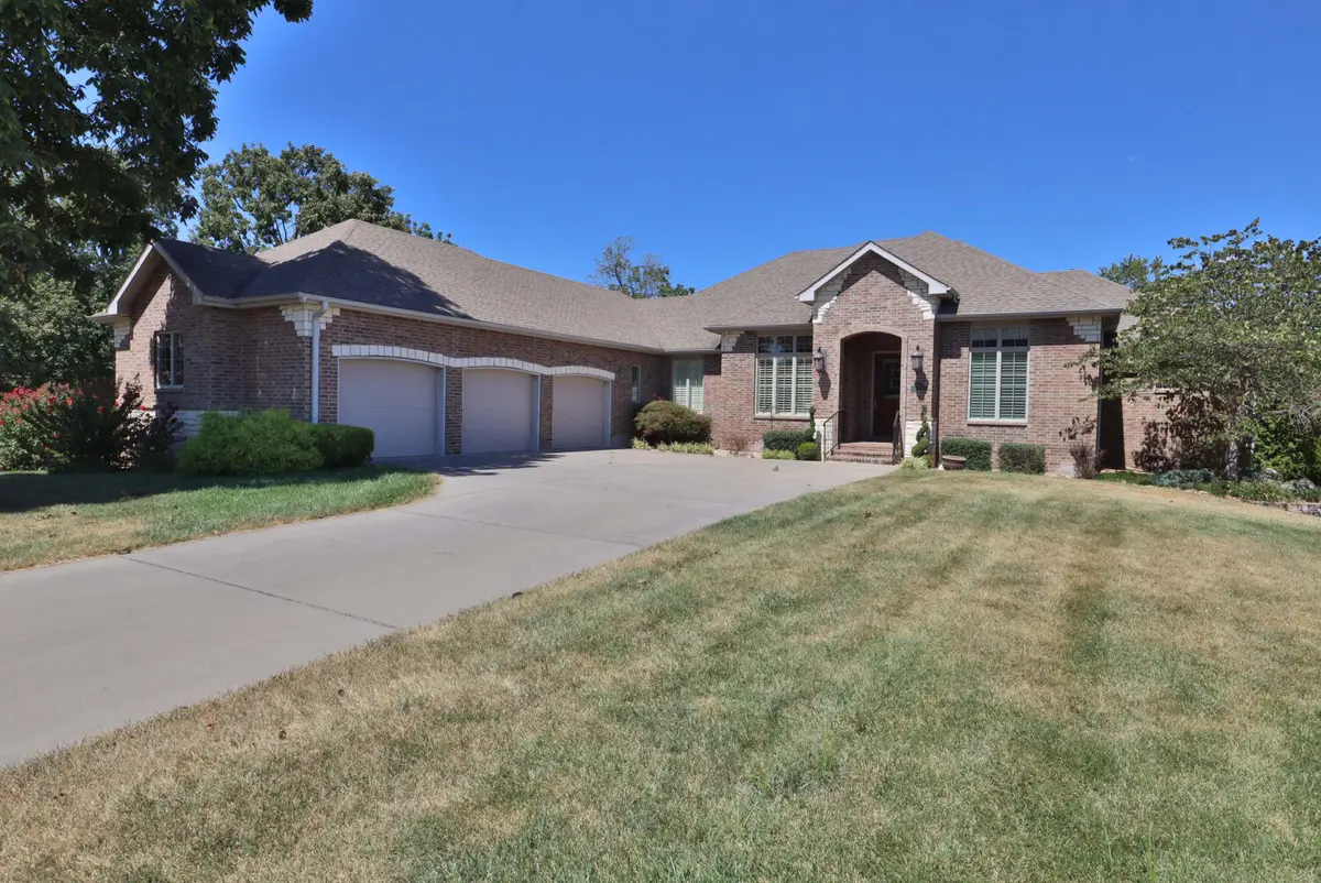 905 W Rufina Court, Nixa, MO 65714 - #1