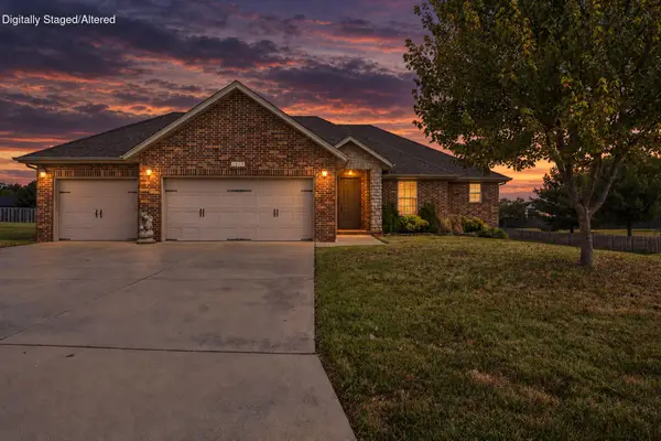 4535 E Cromwell Street, Springfield, MO 65802