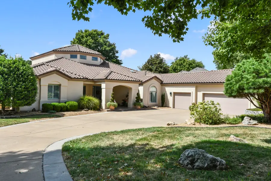 5181 S Stonehaven Drive, Springfield, MO 65809 - #2