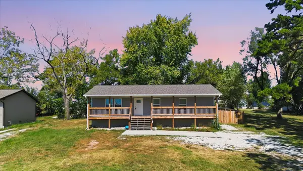 307 S Nettleton Avenue, Mansfield, MO 65704