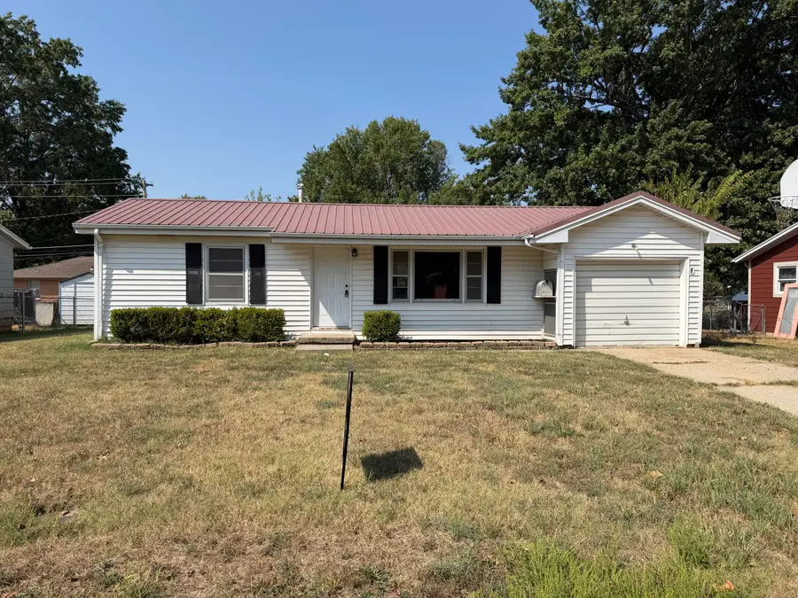 917 S East Street, Mount Vernon, MO 65712 - #2