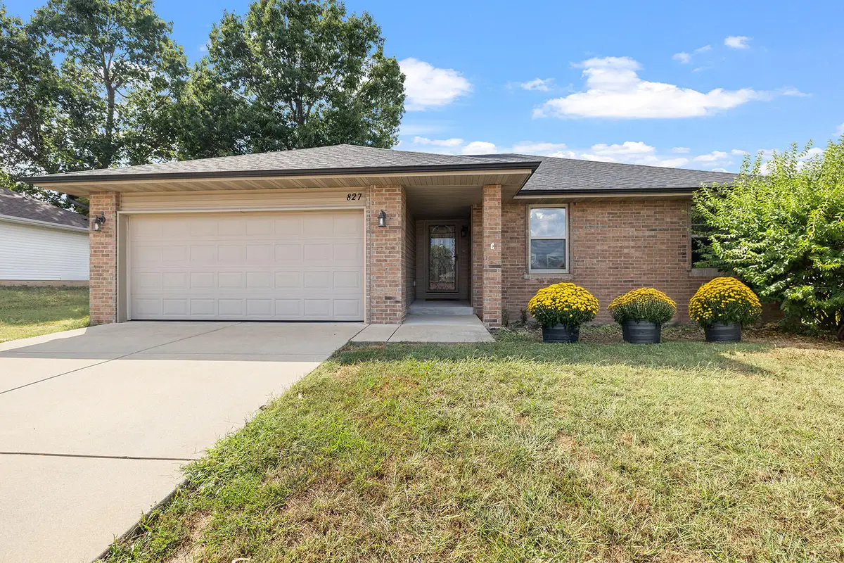 827 N Franklin Avenue, Republic, MO 65738 - #1