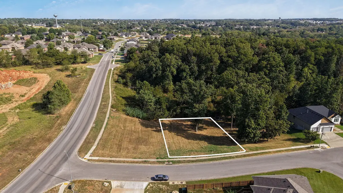 859 E Richmond Way, Nixa, MO 65714 - #1