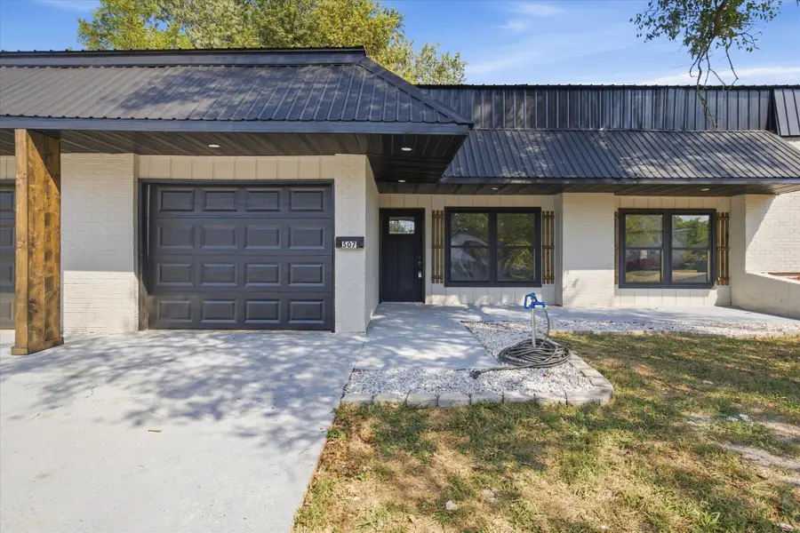 507 W 7th Street, Mountain Grove, MO 65711 - #3