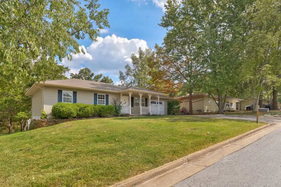 1208 S 17th Avenue, Ozark, MO 65721 - #3