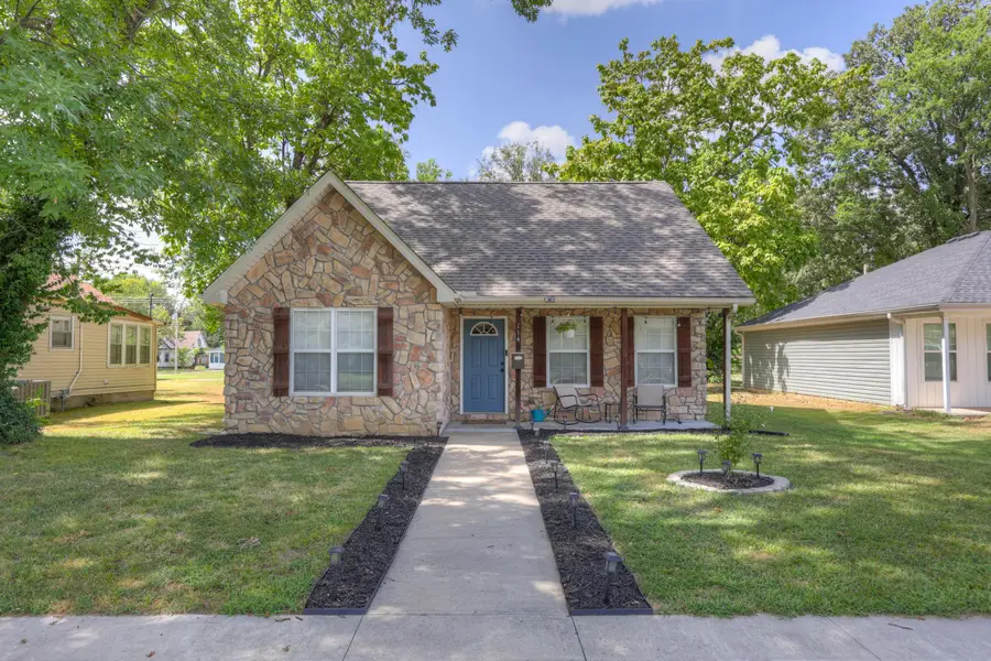 114 S Ball Street, Webb City, MO 64870 - #3