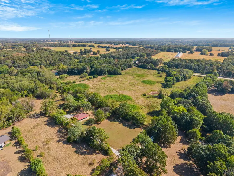 761 E Dade 154, Everton, MO 65646 - #2