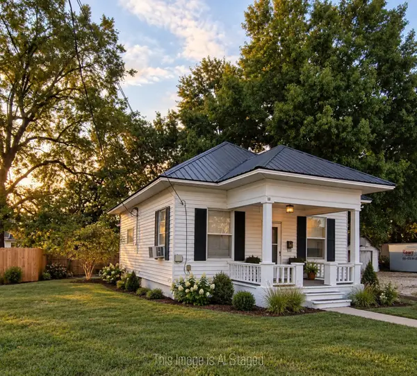 813 S Hickory Street, Mt Vernon, MO 65712