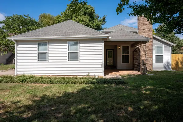 4135 E Autumn Court, Springfield, MO 65802