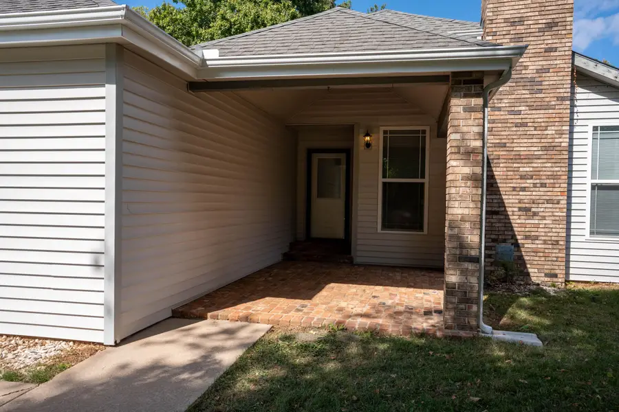 4135 E Autumn Court, Springfield, MO 65802 - #2