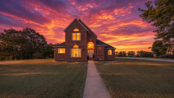 513 Stonehaven Drive, West Plains, MO 65775
