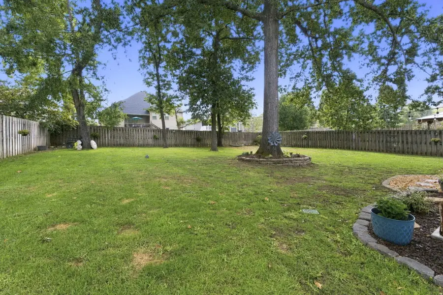 3512 N Brinnsfield Drive, Ozark, MO 65721 - #3