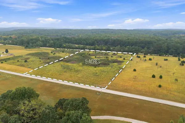000 Clydesdale Drive, Rogersville, MO 65742