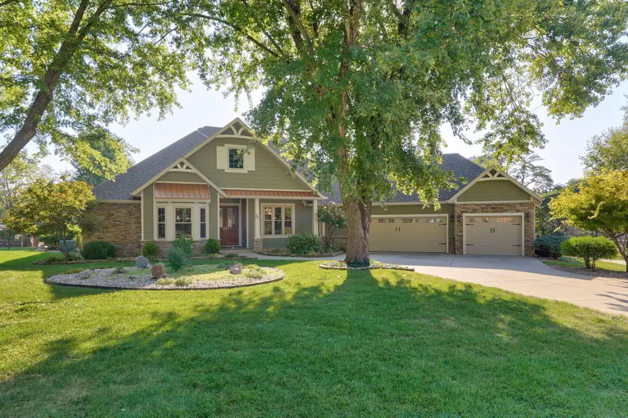 3436 S Horseshoe Avenue, Springfield, MO 65804 - #2