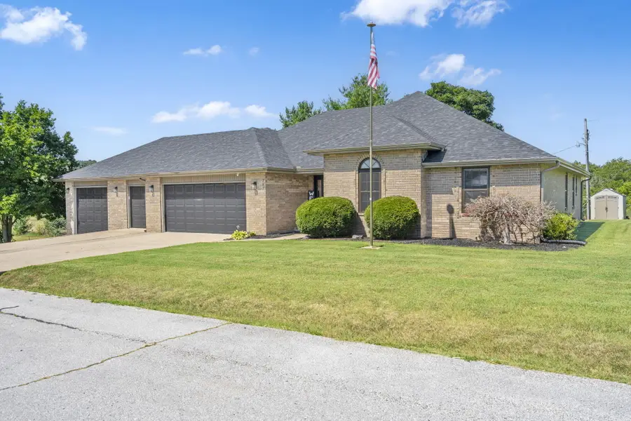 307 S 38th Street, Nixa, MO 65714 - #2