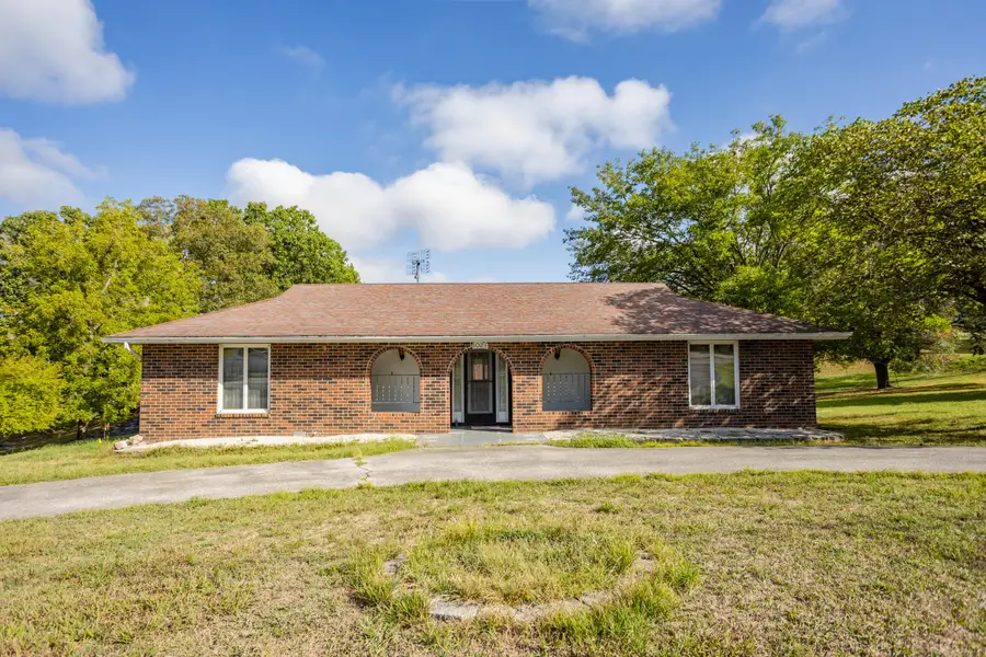 102 E Mockingbird Lane, Crane, MO 65633 - #2