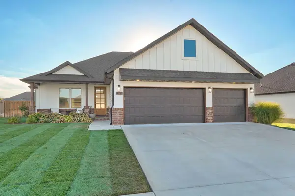 4221 N Venice Avenue, Ozark, MO 65721