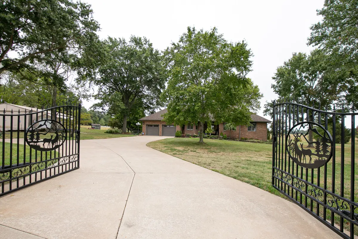 4181 E Farm Road 164, Springfield, MO 65809 - #1