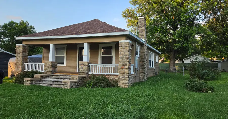 2214 N Fay Avenue, Springfield, MO 65803 - #2